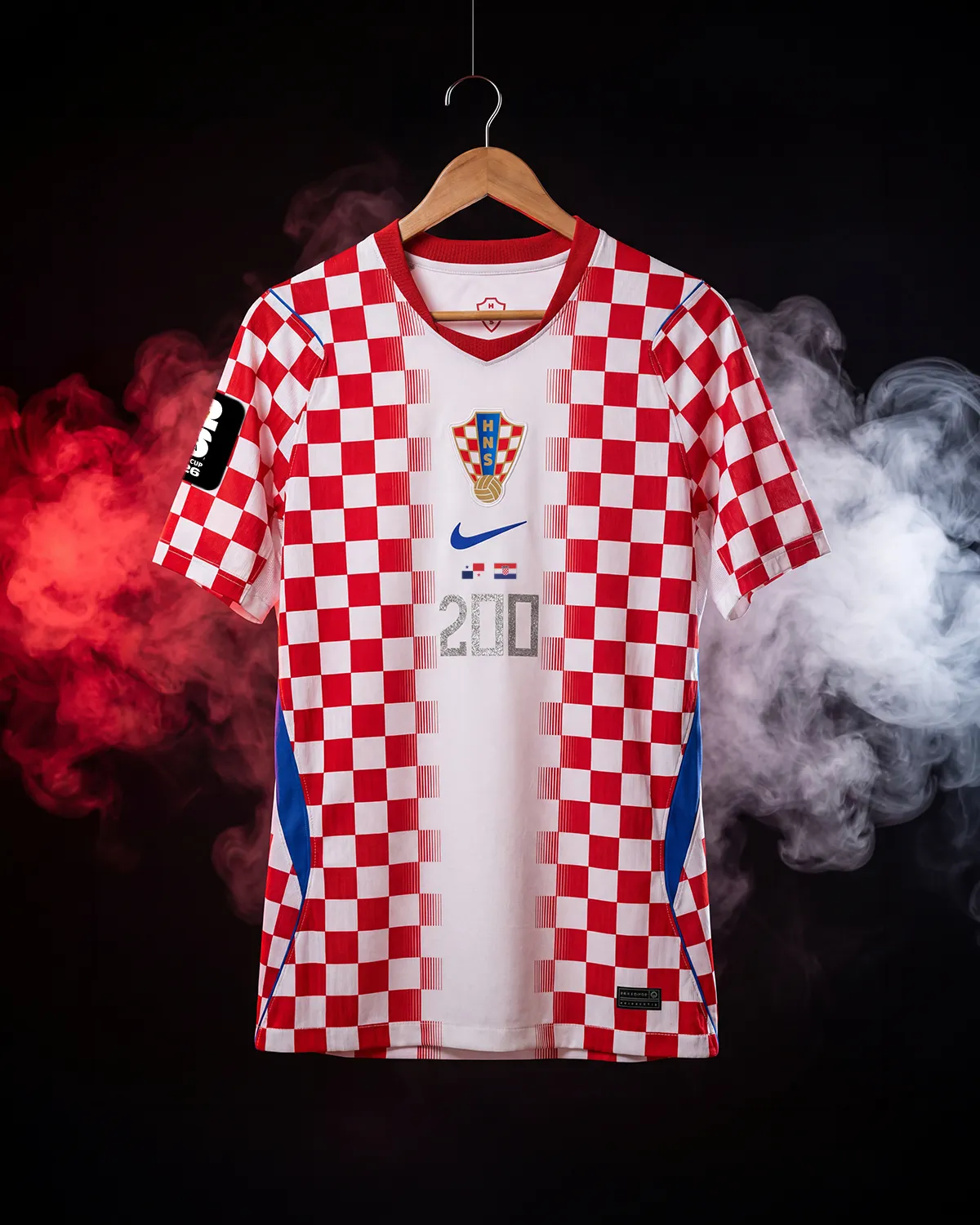 Stadium Home Jersey Modrić 200